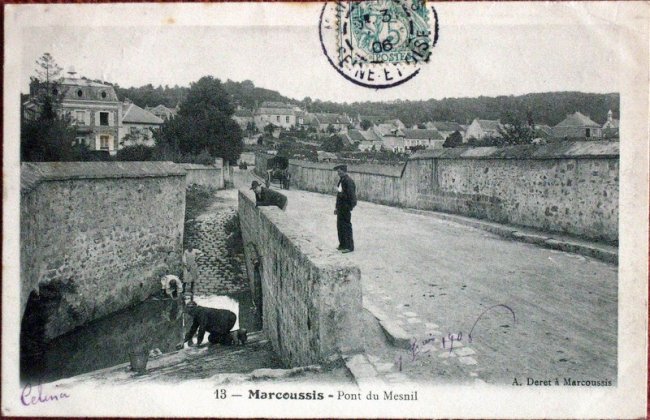 Pont et lavoir du Mesnil